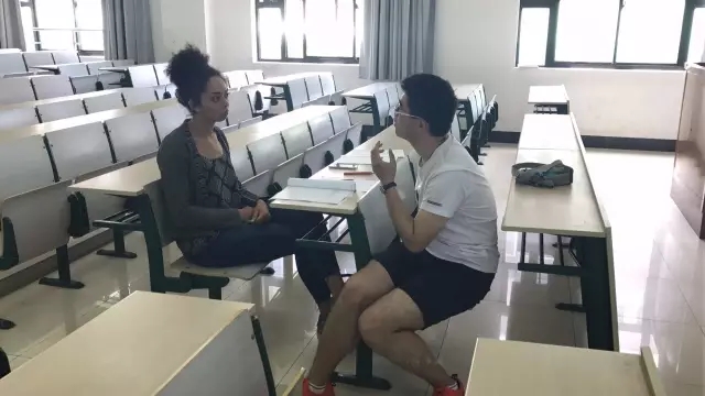 雅思?？? width=